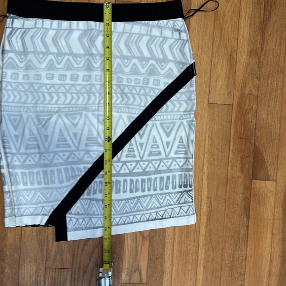 🆕 HOST PICK inc Adorable tribal printed  faux wrap skirt - Picture 6 of 7